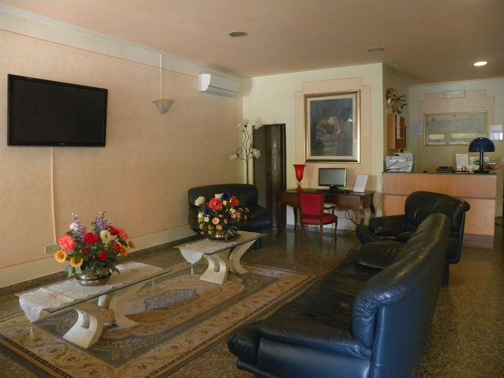 Hotel Amba Alagi Маргера Екстер'єр фото