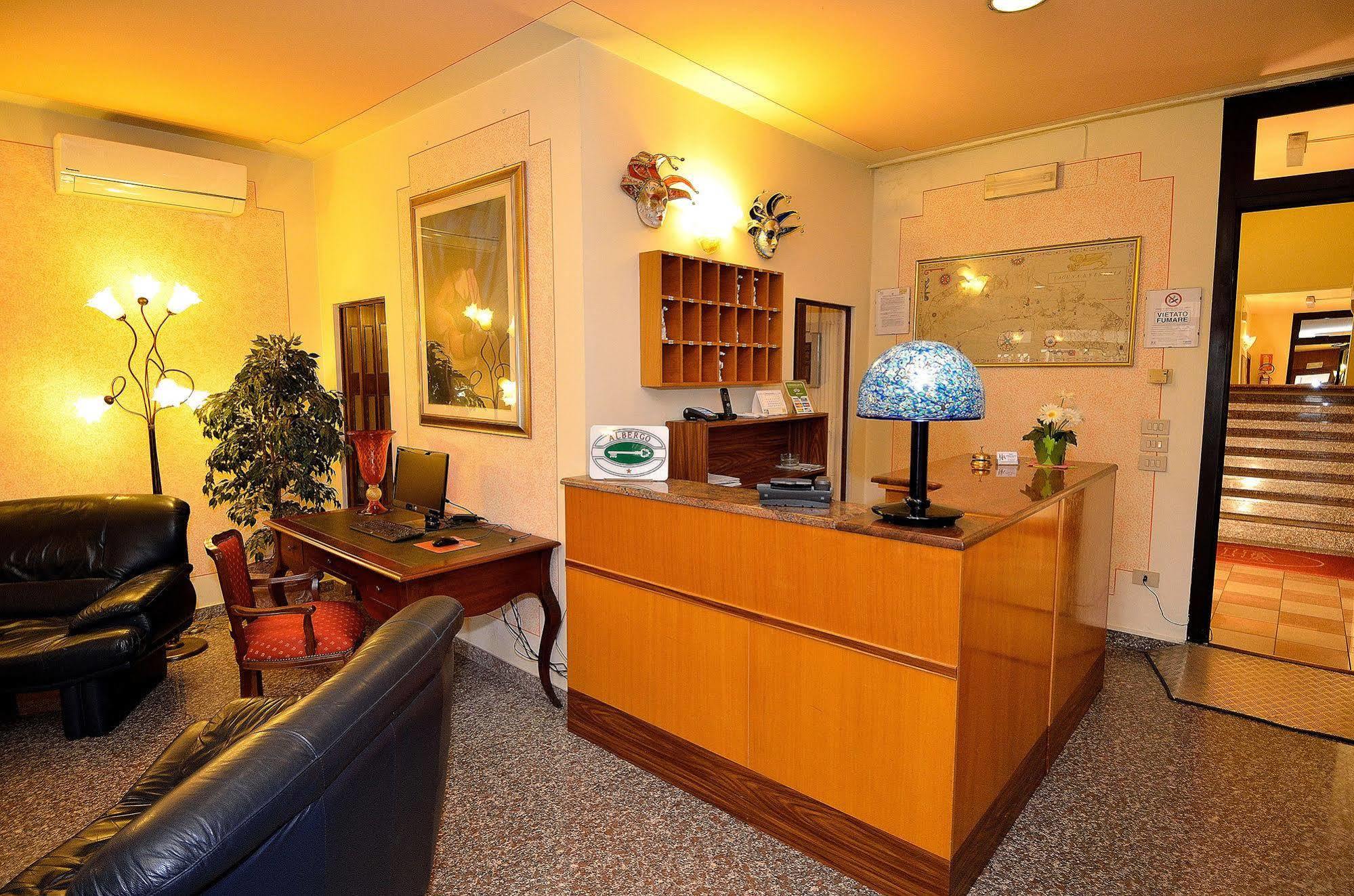 Hotel Amba Alagi Маргера Екстер'єр фото