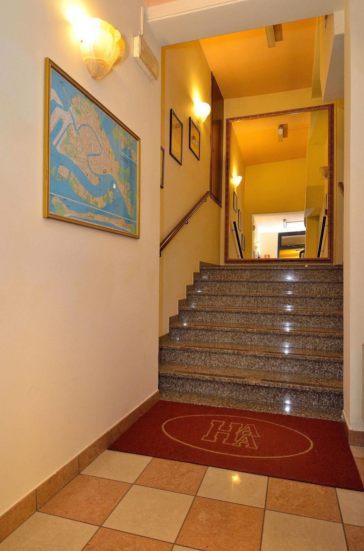 Hotel Amba Alagi Маргера Екстер'єр фото